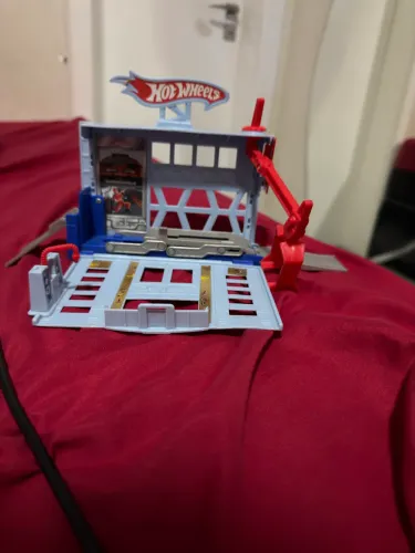 Hot wheels maleta lançadora