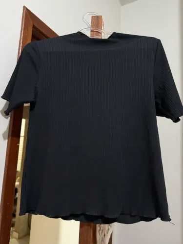 Blusa Preta Canelada