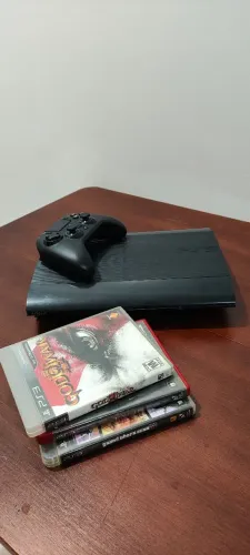 Ps3 super slim desbloqueado + 3 jogos mídia física 