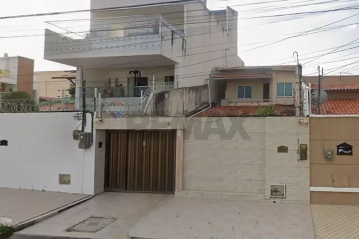 CASA SOLTA NASCENTE NO PASSARÉ