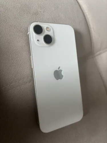 IPhone 13 em ótimo estado 