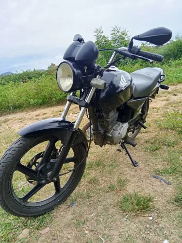 Vendo Titan 150 apartida