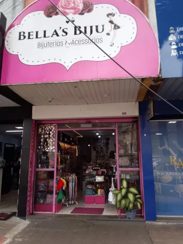 Vendo ponto loja de bijuterias no centro de Maringá