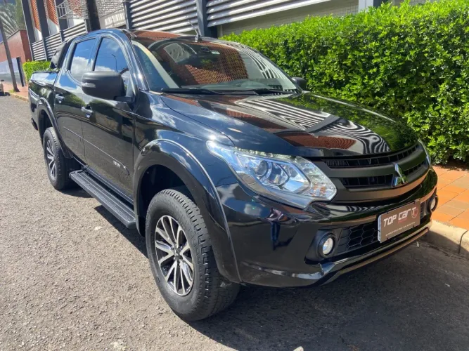 Mitsubishi L200 Triton Sport HPE-S 2.4 CD Dies. AUT 2019