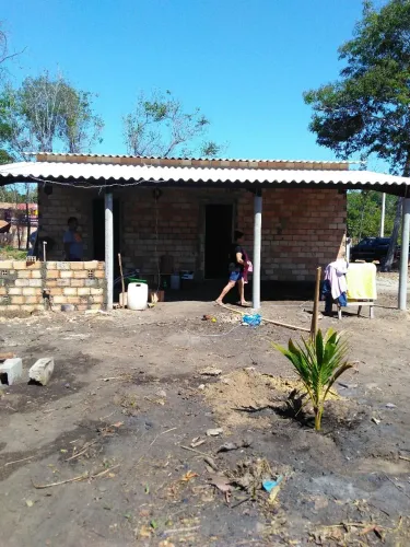 Rancho no Rio araguaia.regiao da viúva nova Crixás 