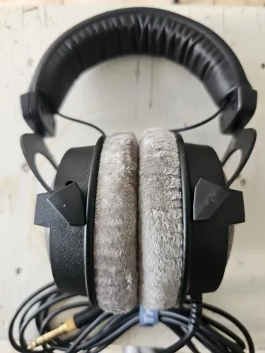Fone de Ouvido Beyerdynamic DT 770 PRO 80 Ohm