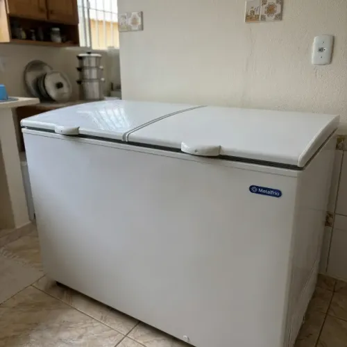 Freezer/Refrigerador Metalfrio Da550 546L Branco 220V