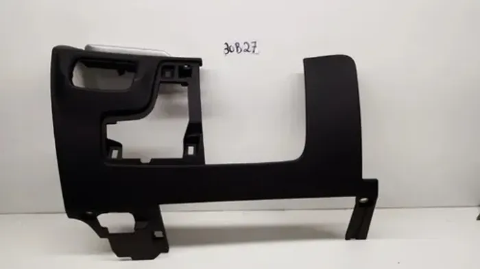 Moldura Inferior Do Painel Audi A3 2013 (30b27) Preto