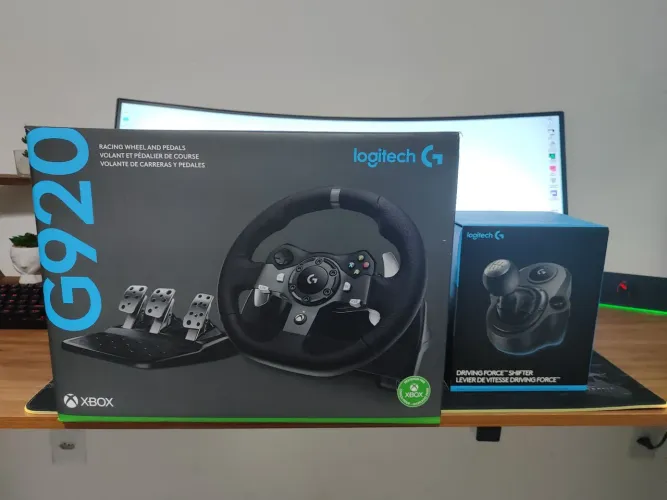 Volante Logitech + Câmbio NOVO