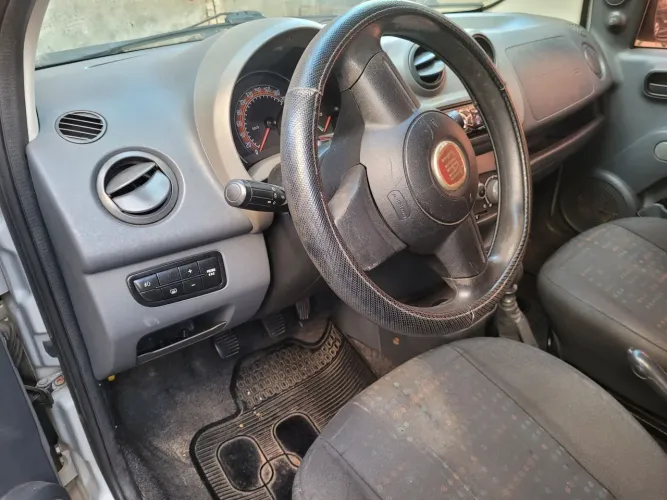 Fiat Uno Vivace/rua 1.0 EVO Fire Flex 8V 5P 2014