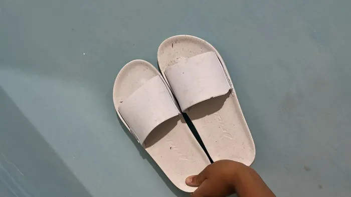 vendo chinelo Rider, nunca usado ! marcas de poeira apenas!!