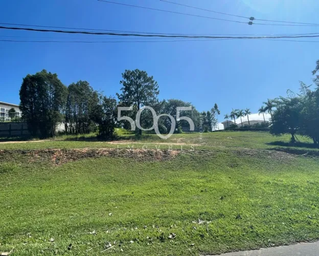 Excelente terreno à venda no condomínio Terras de São José em Itu com 2304m2 de área útil.