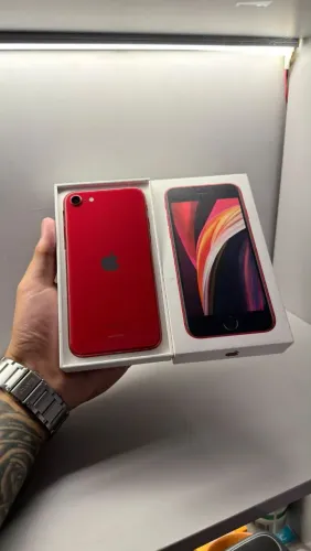 Vendo iPhone SE 128gb sem marcas de uso ou arranhoes