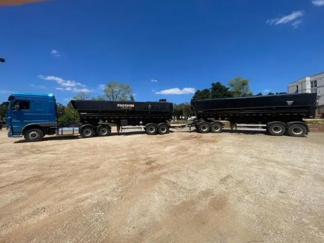 CONJUNTO DAF XF 530 6X4 2023 + RODOTREM BASCULANTE FACCHINI 35 M³ + 35 M³ 2025