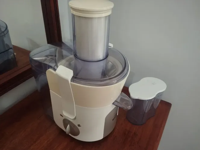 Centrífuga Juicer Philips RI1854 550w (Muito pouco usada, em ótimo estado)