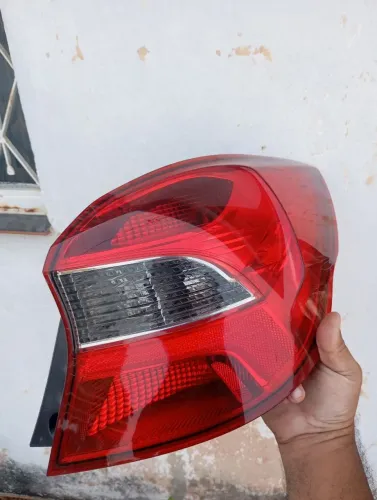 Par de lanternas traseiras Ford Ka Hatch 2019!