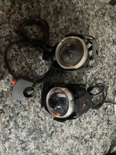 Farol de milha para moto
