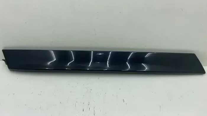 Moldura Black Piano Tampa Traseira Direita Audi Q3 2015 Preto