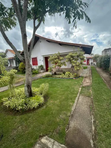 Casa à Venda em Grussaí com 7 quartos, sendo três suítes - São João da Barra, Campos dos G
