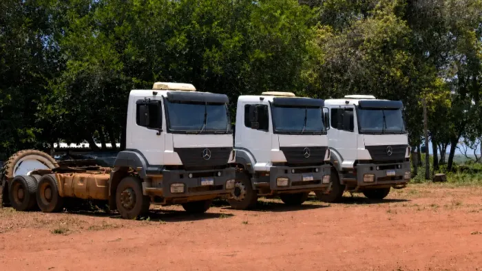 Mercedes-Benz Axor 3344 6x4 - Ano 2009 - Cavalo Mecânico