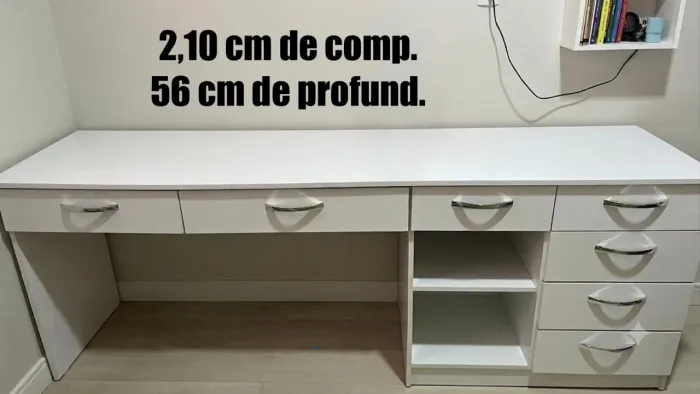 Mesa de escritório grande