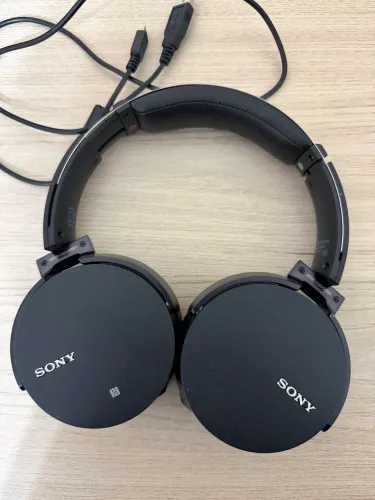 Fone Bluetooth Sony MDR-XB950B1 em ótimo estado