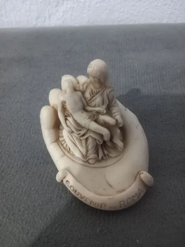 Escultura religiosa
