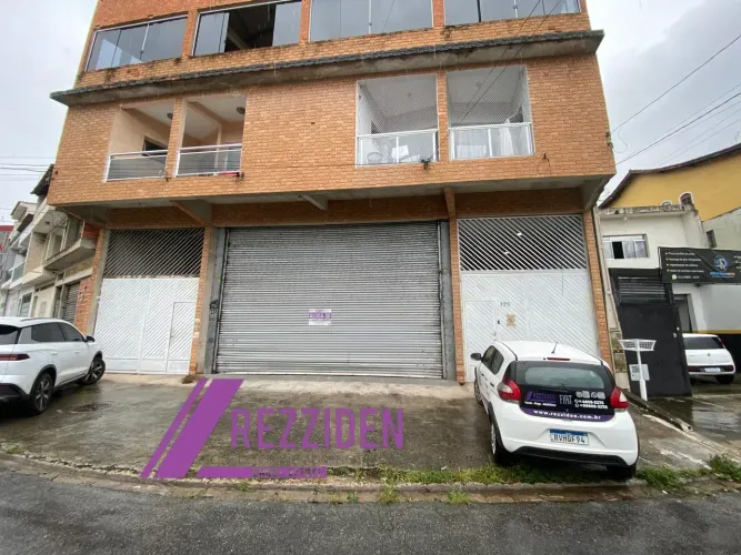 Imóvel para aluguel tem 300 metros quadrados em Laranjeiras - Caieiras - SP