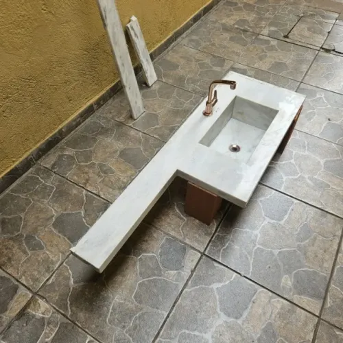Cuba/Pia para Banheiro de Marmore Branco 770mm x 430mm