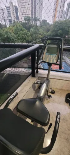 Atletic profissional 1800BVP BICICLETA HERGOMÉTRICA HONRIZONTAL