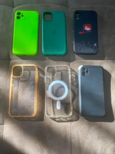 Lote Com 6 Capinhas De Iphone 11