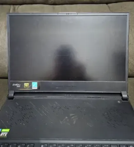 ASUS ROG Zephyrus S GX531GX com defeito