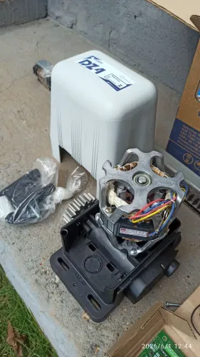 Motor portão Rossi DZ4 SK Turbo 800Kg 220v correr/deslizante
