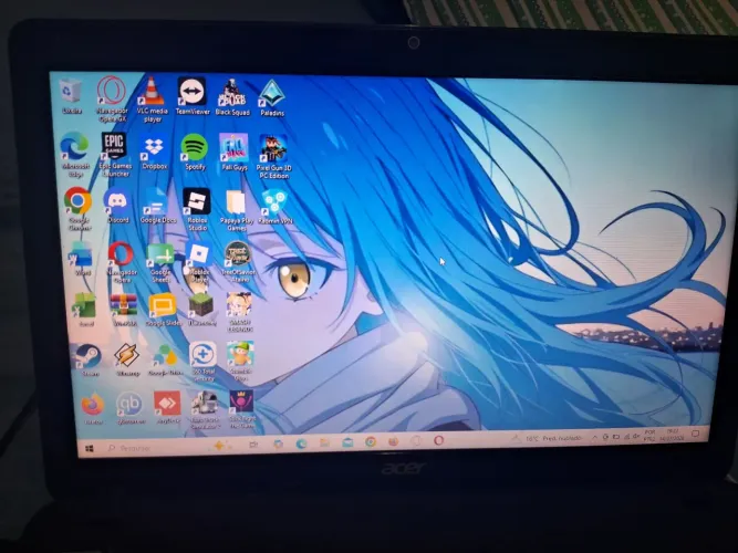 Vende se notebook da acer