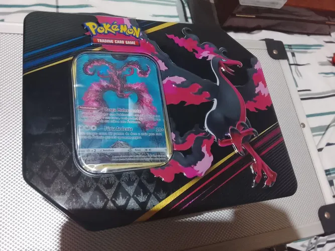 Lata Caixa Pokémon Galarian Moltres Vazia