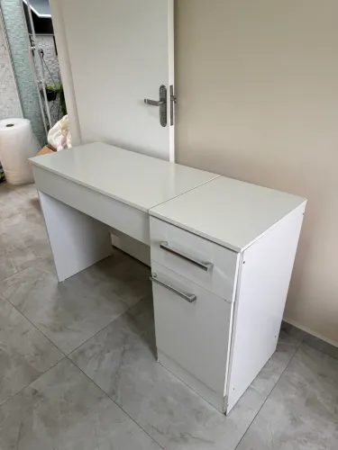 Penteadeira com espelho