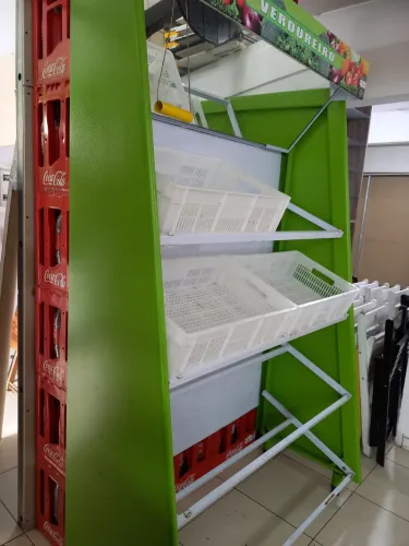 Verdureiro/hortifruti em metal para comércio