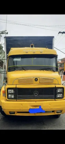 Caminhão 1519 toco plataforma elevatória açoalho chapeado.