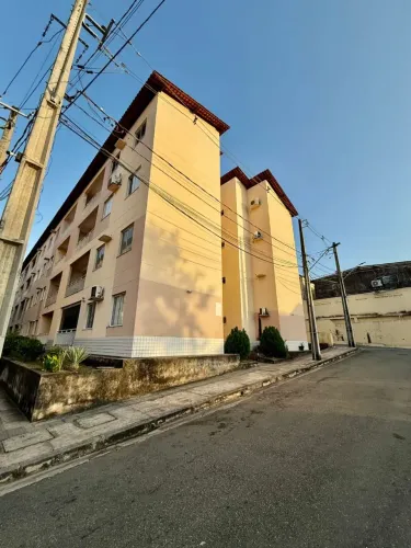 ? APARTAMENTO TÉRREO REQUINTADO - COND. ITAMARACÁ II ?