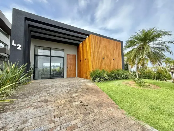 CASA A VENDA EM CAPÃO DA CANOA NO CONDOMINIO CAPÃO ILHAS RESORT