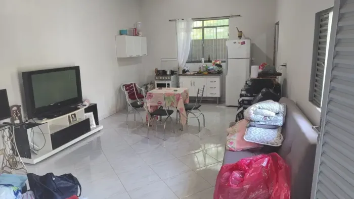CIDADE RIO POMBA Casa 01 quarto com suite, sala conjugada com a cozinha, banheiro varanda 