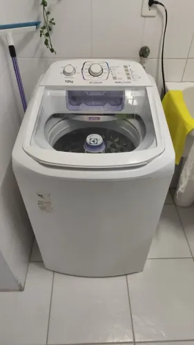 Máquina de lavar Eletrolux jet e Clean 12kg