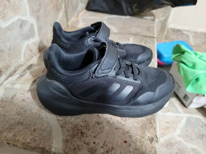 Tênis adidas infantil tam 28