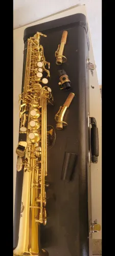 Sax soprano Eagle 502. Totalmente íntegro 
