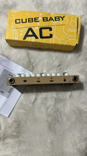 Pedal Guitarra De Efeito M-vave Cube-baby Ac Creme