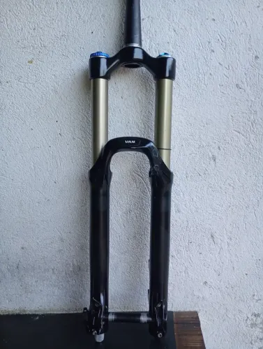 Suspensão Fox 36 Vanila RC2 FIT 180mm aro 26" passa 27,5"