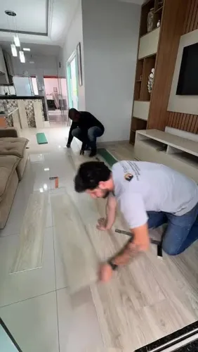 Piso vinílico instalações profissional, piso laminado e piso emborrachado 