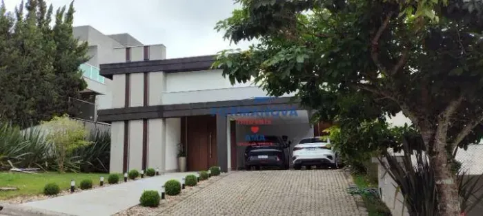 Condomínio Fechado de alto padrão! Casa com 3 suítes à venda na Granja Viana