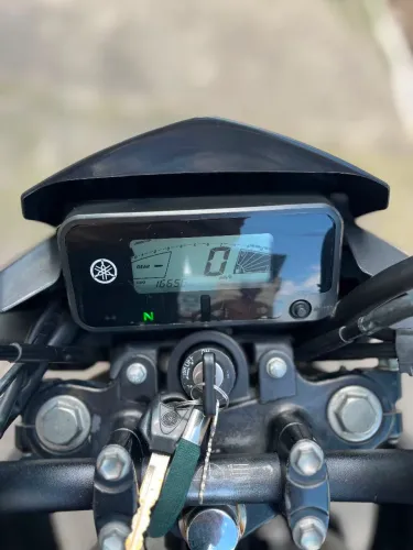Moto em ótimo estado de conservação