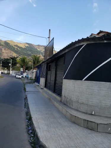 Alugo ótima loja na Rua Fonseca - Rua do Cassino Bangu